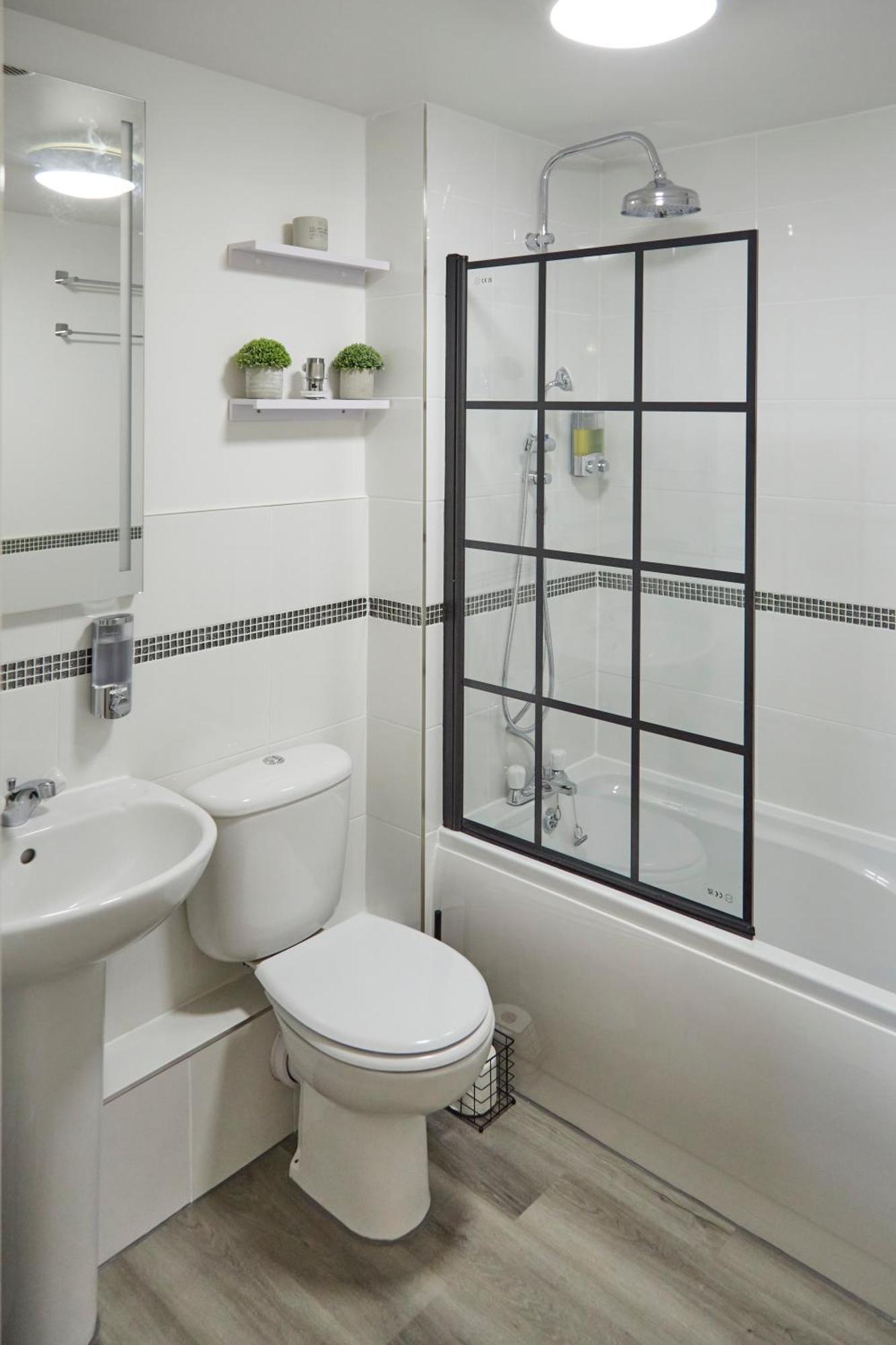 Stylish 2-Bedroom Apartment With Free Parking Halifax Exterior photo